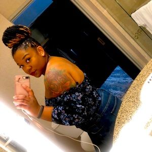 Meet your Posher, Christal